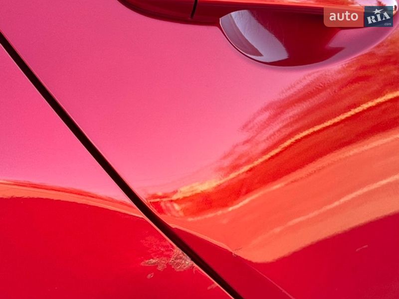 Седан Mazda 3 2015 в Ивано-Франковске