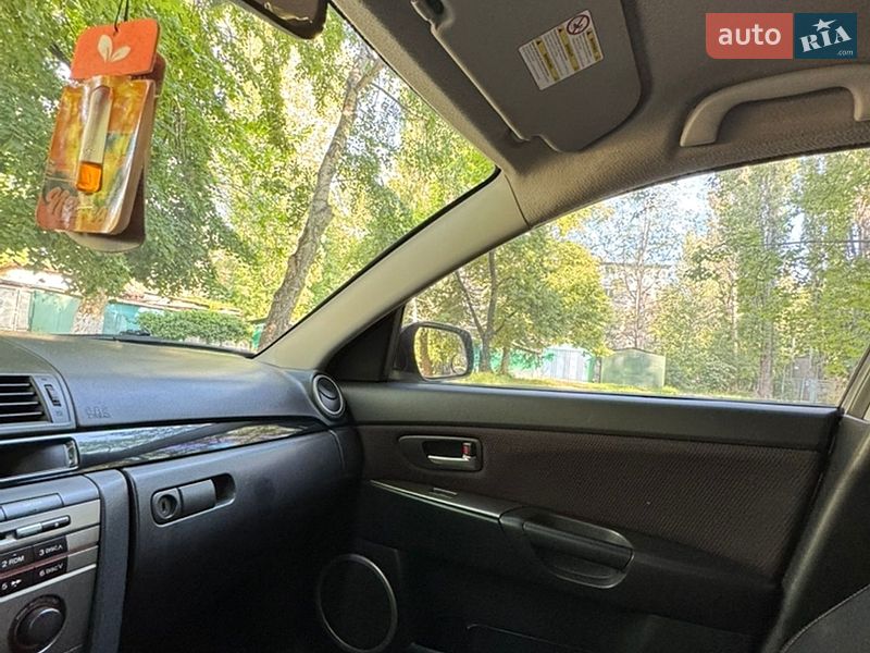 Седан Mazda 3 2006 в Одессе
