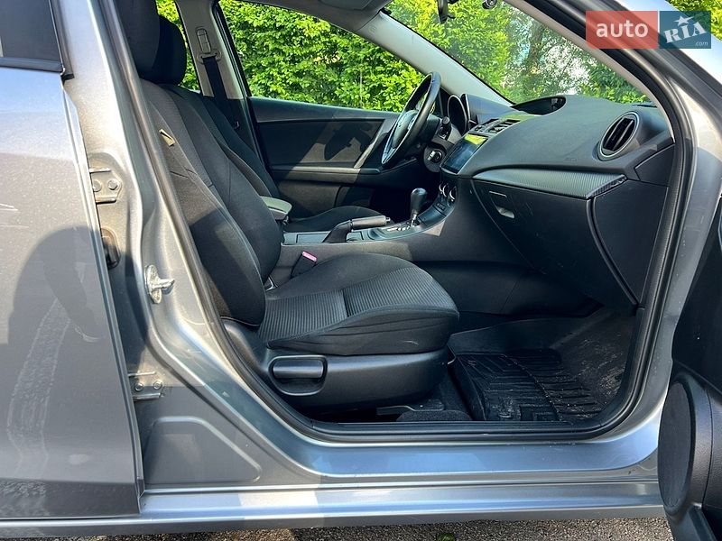 Седан Mazda 3 2013 в Києві