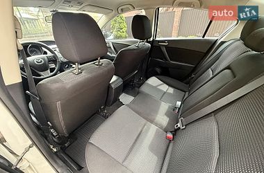 Седан Mazda 3 2011 в Львові