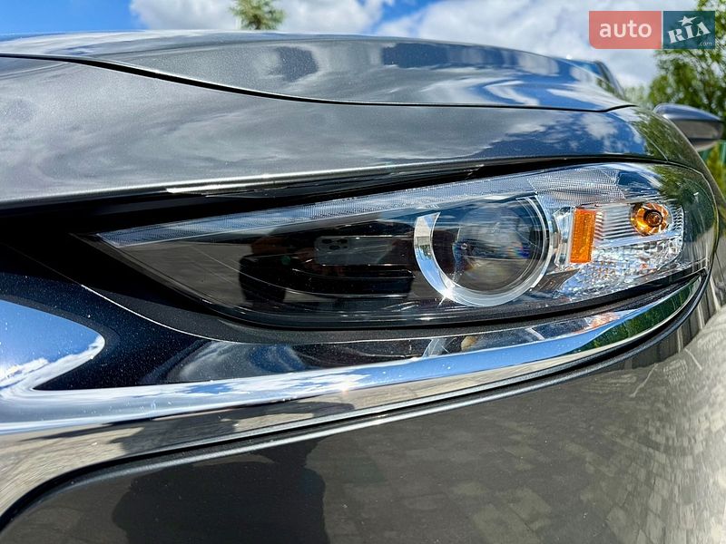 Седан Mazda 3 2023 в Львові