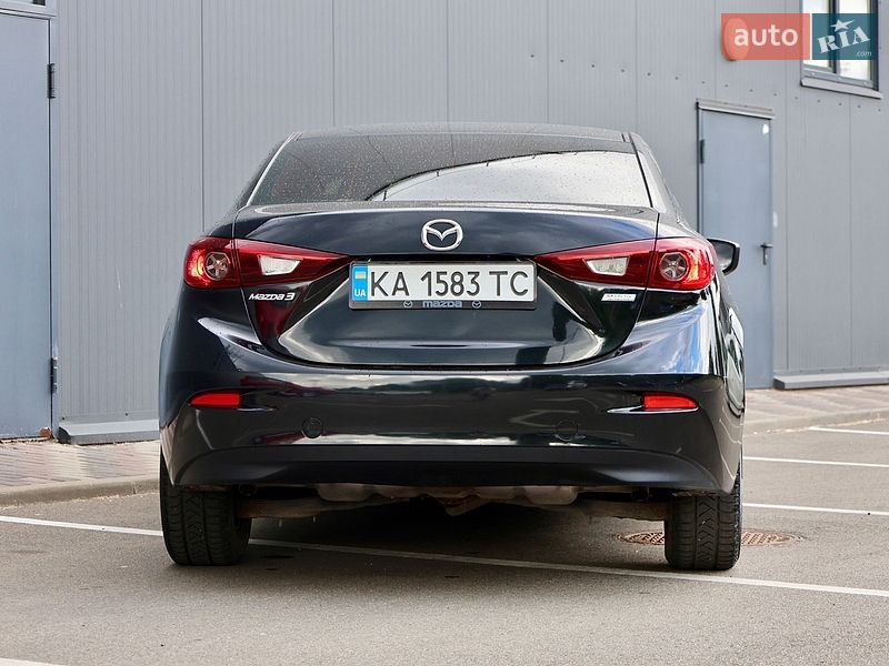 Седан Mazda 3 2014 в Киеве