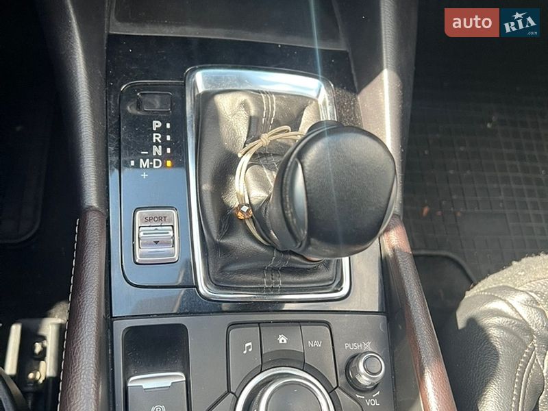 Седан Mazda 3 2017 в Кривому Розі