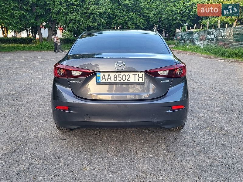 Седан Mazda 3 2015 в Полтаве