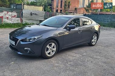 Седан Mazda 3 2015 в Полтаве