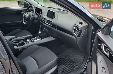 Седан Mazda 3 2015 в Полтаве