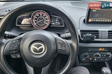 Седан Mazda 3 2015 в Полтаве