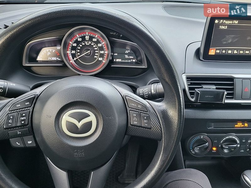 Седан Mazda 3 2015 в Полтаве