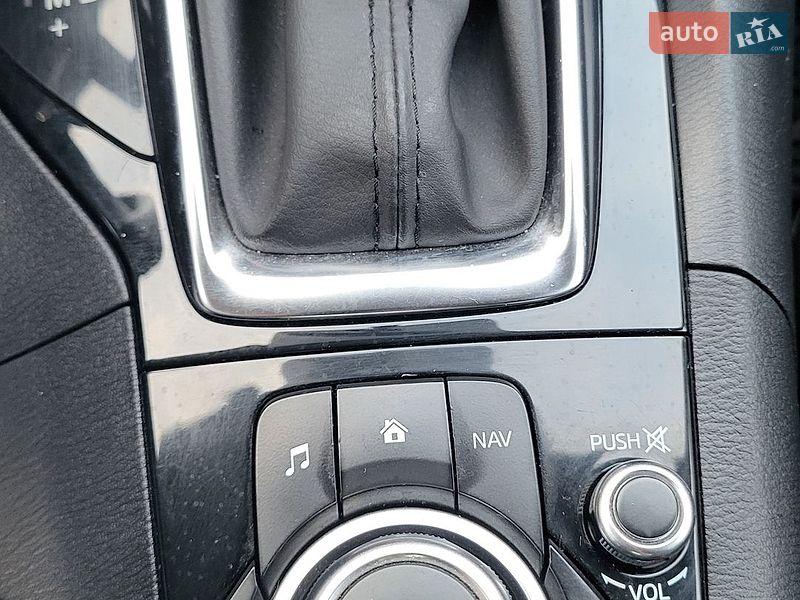 Седан Mazda 3 2015 в Полтаве