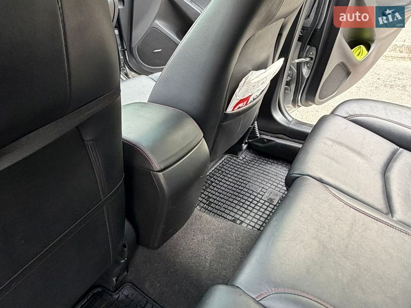 Седан Mazda 3 2014 в Днепре фото 28 Седан Mazda 3 2014 в Днепре