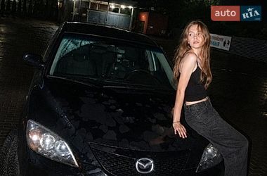 Хэтчбек Mazda 3 2004 в Ивано-Франковске