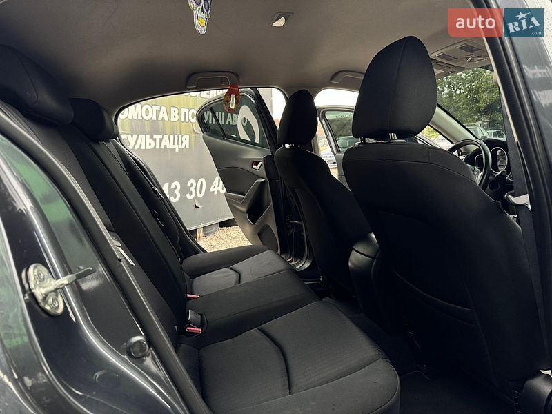 Хетчбек Mazda 3 2016 в Харкові