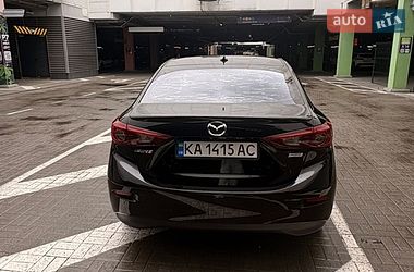 Седан Mazda 3 2016 в Києві