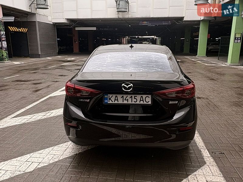 Седан Mazda 3 2016 в Києві