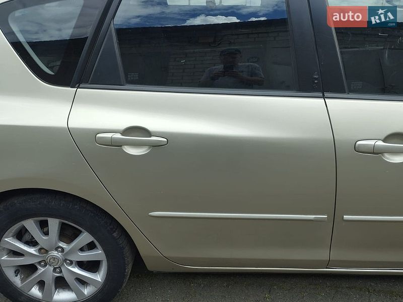 Хэтчбек Mazda 3 2006 в Харькове