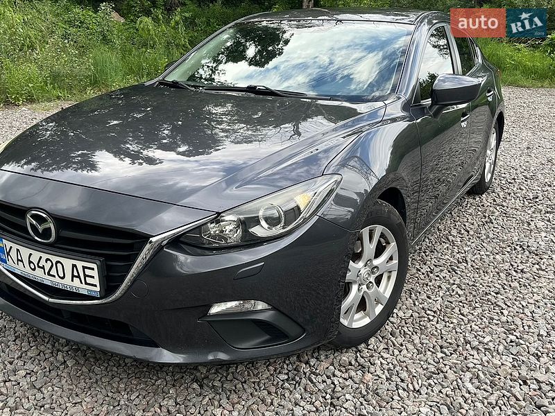 Седан Mazda 3 2016 в Києві