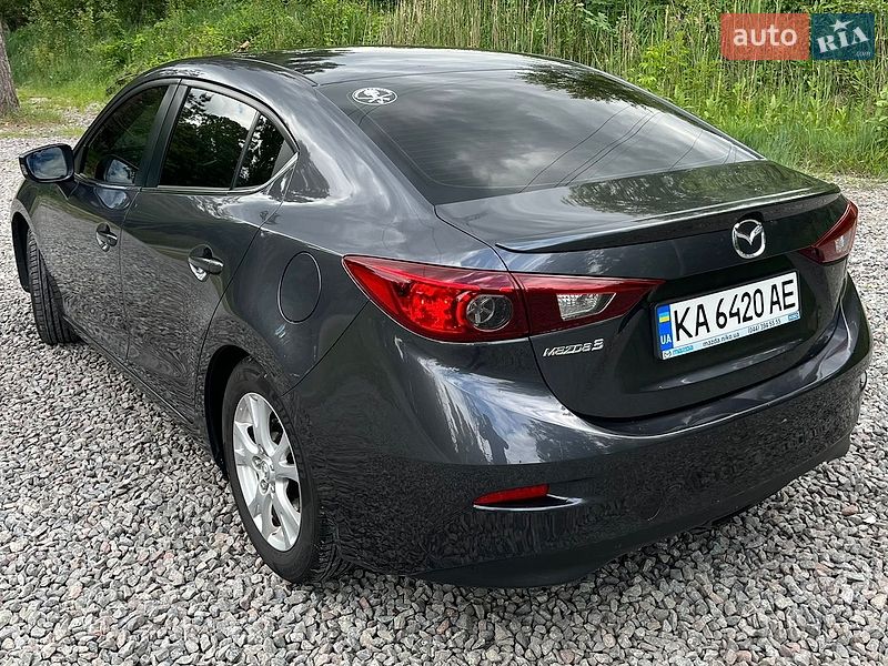 Седан Mazda 3 2016 в Києві