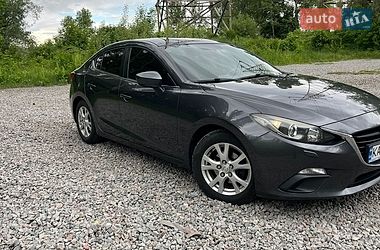 Седан Mazda 3 2016 в Києві