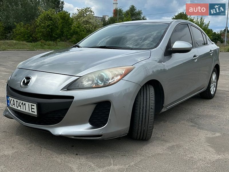 Седан Mazda 3 2013 в Киеве
