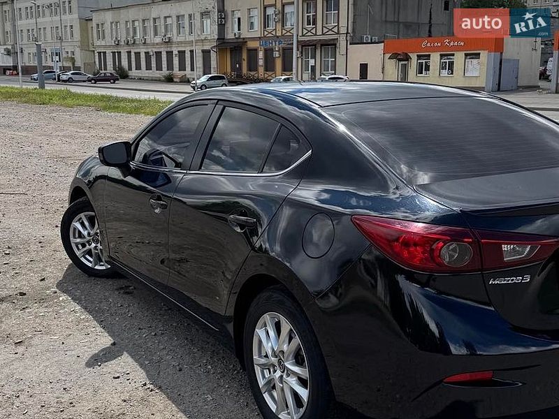 Седан Mazda 3 2015 в Харькове
