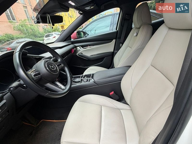 Хэтчбек Mazda 3 2019 в Ровно