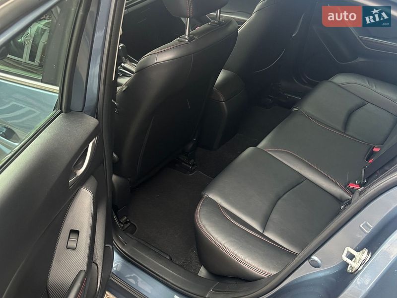 Седан Mazda 3 2015 в Києві
