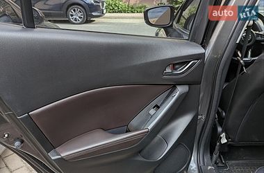 Хетчбек Mazda 3 2018 в Ужгороді