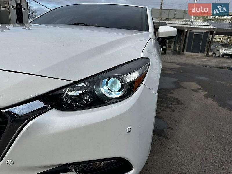 Седан Mazda 3 2017 в Полтаве