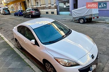 Седан Mazda 3 2013 в Дніпрі