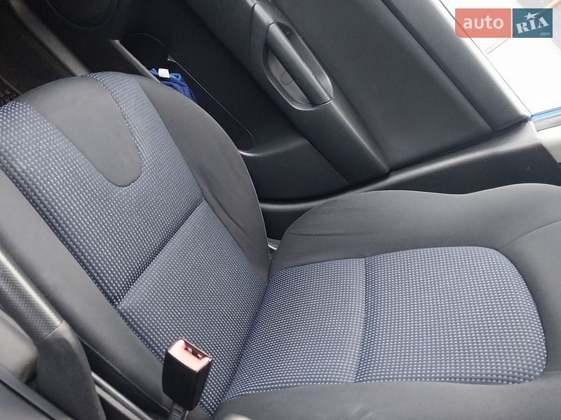 Хетчбек Mazda 3 2005 в Житомирі