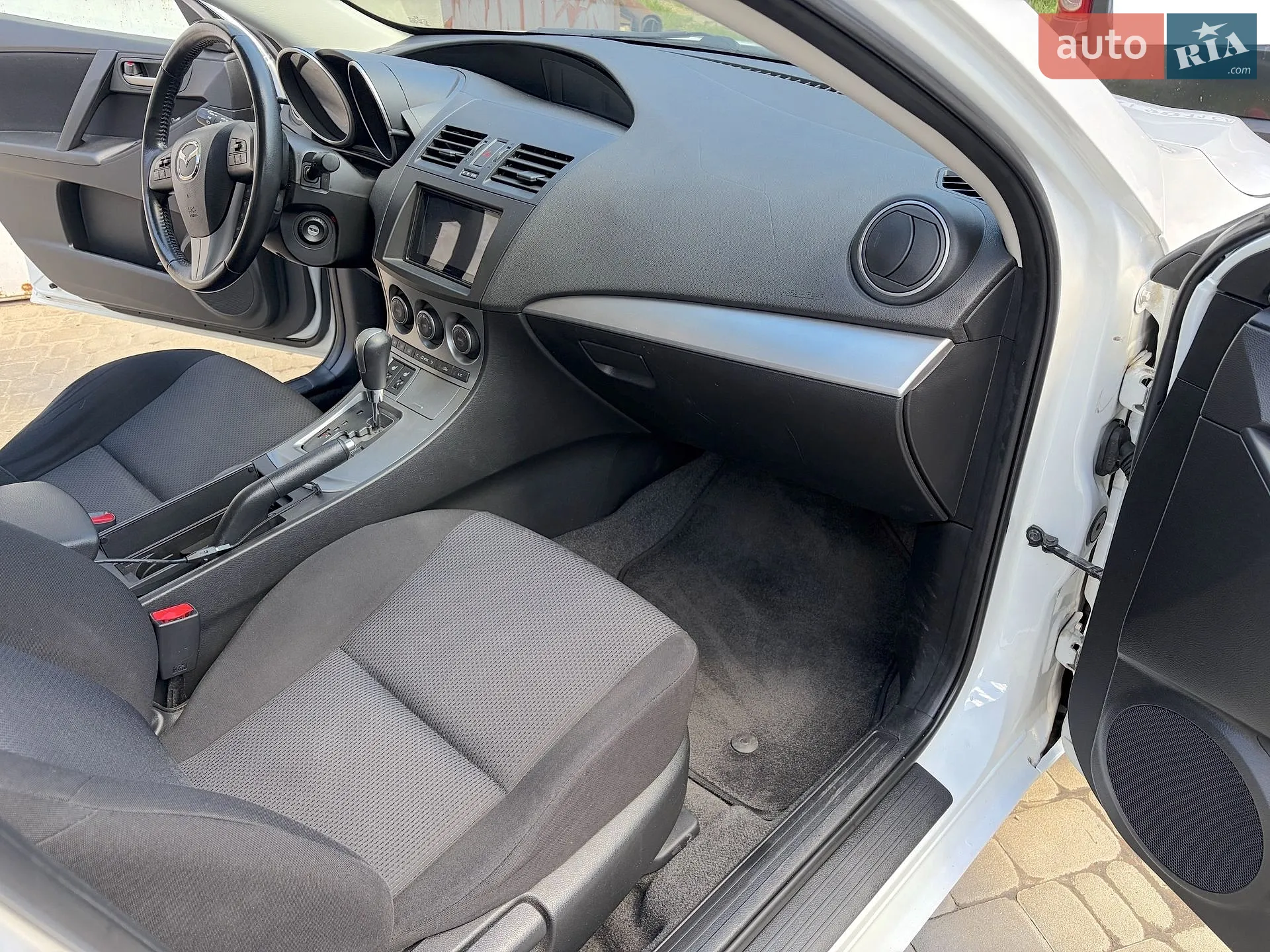 2010 Mazda 3 - мініатюра 5
