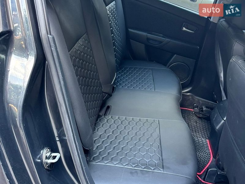 Седан Mazda 3 2005 в Херсоні