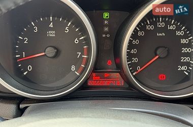 Седан Mazda 3 2010 в Ровно