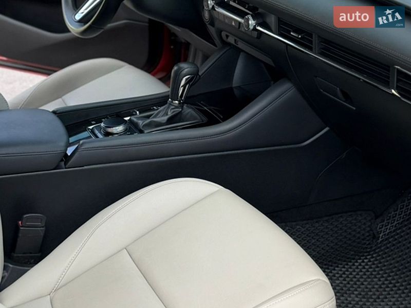 Седан Mazda 3 2019 в Одесі