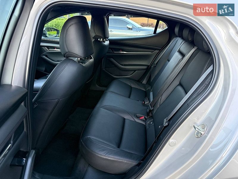 Хетчбек Mazda 3 2024 в Києві
