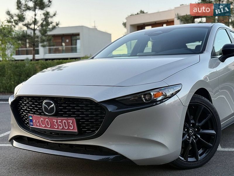 Хетчбек Mazda 3 2024 в Києві