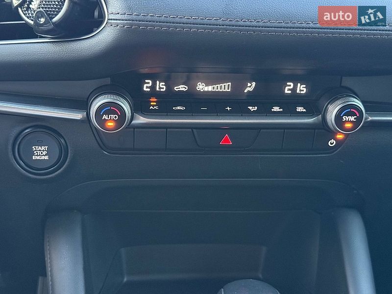 Хетчбек Mazda 3 2024 в Києві