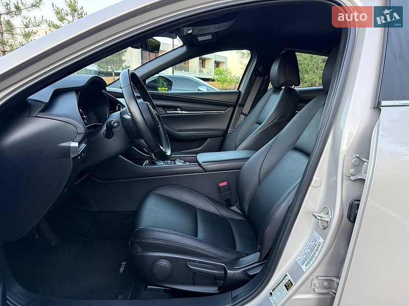 Хетчбек Mazda 3 2024 в Києві
