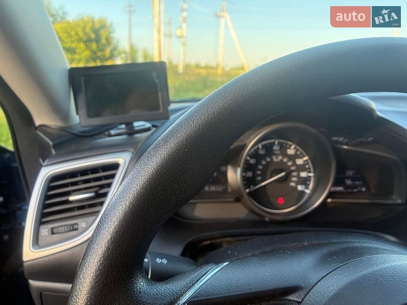 Седан Mazda 3 2018 в Самборі
