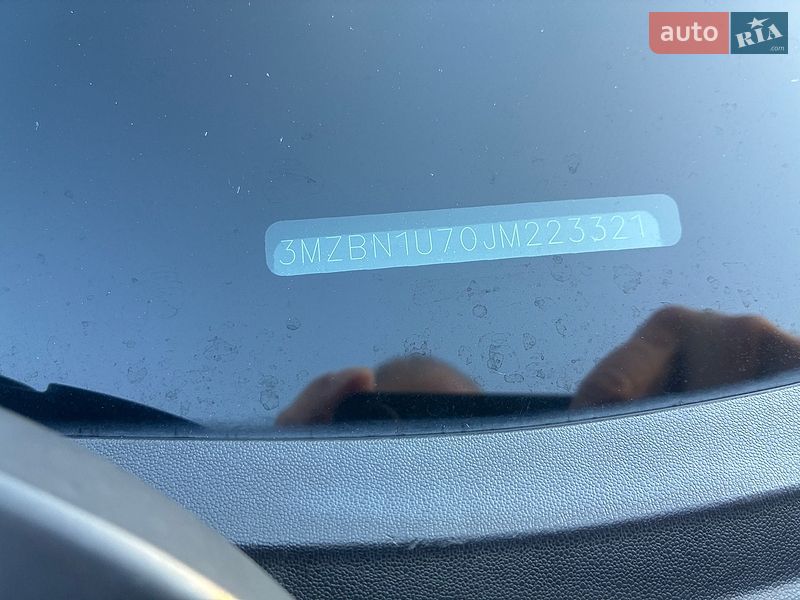 Седан Mazda 3 2018 в Самборі