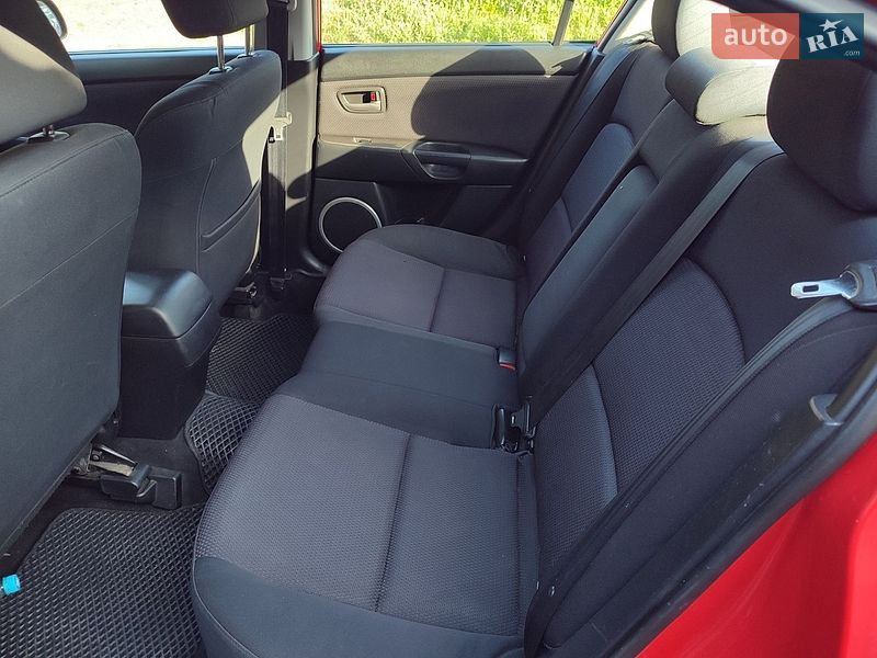 Седан Mazda 3 2008 в Днепре