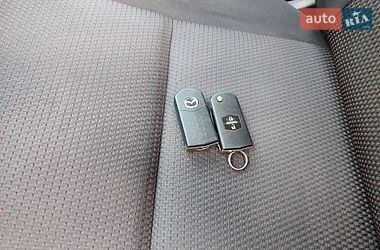 Седан Mazda 3 2008 в Днепре