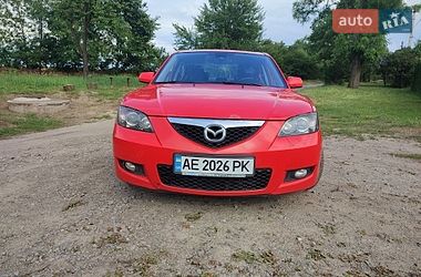 Седан Mazda 3 2008 в Днепре