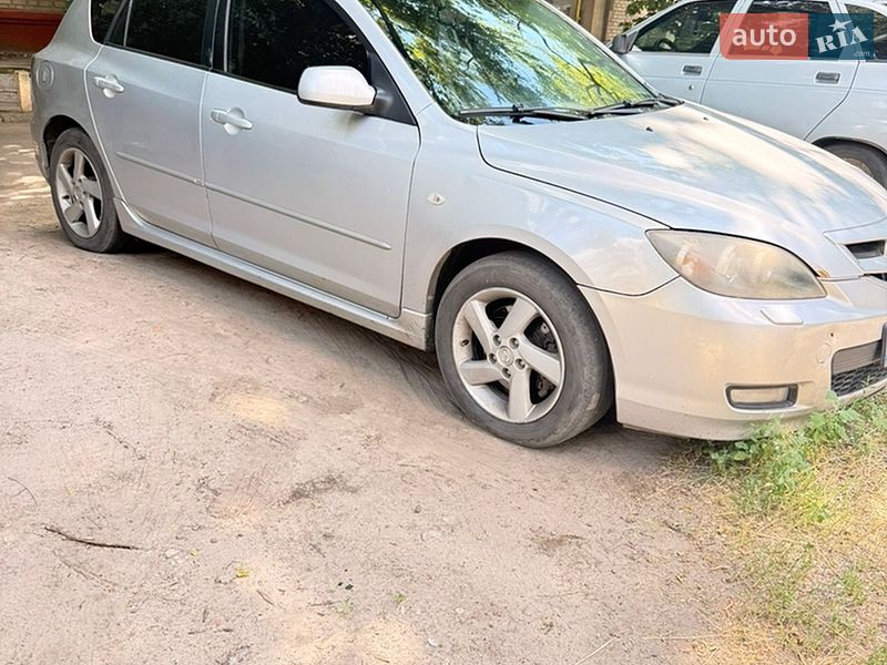Хетчбек Mazda 3 2006 в Кременчуці