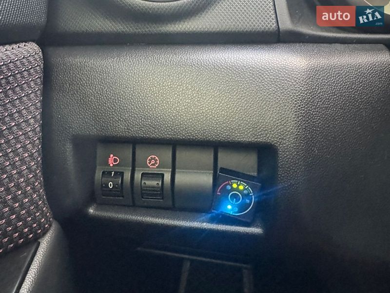 Седан Mazda 3 2007 в Києві фото 21 Седан Mazda 3 2007 в Києві