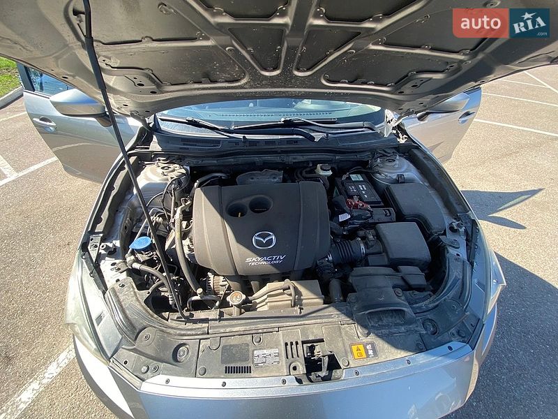 Хетчбек Mazda 3 2016 в Житомирі