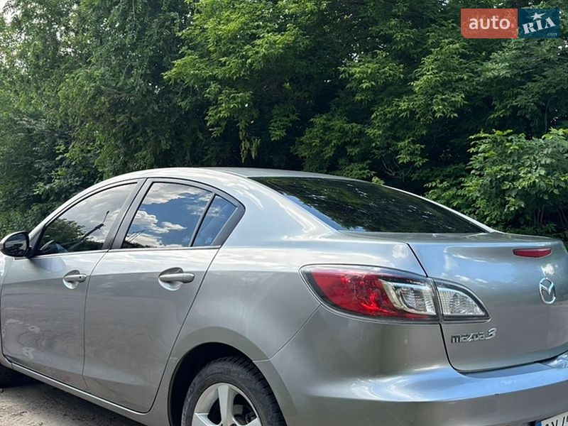 Седан Mazda 3 2012 в Харькове
