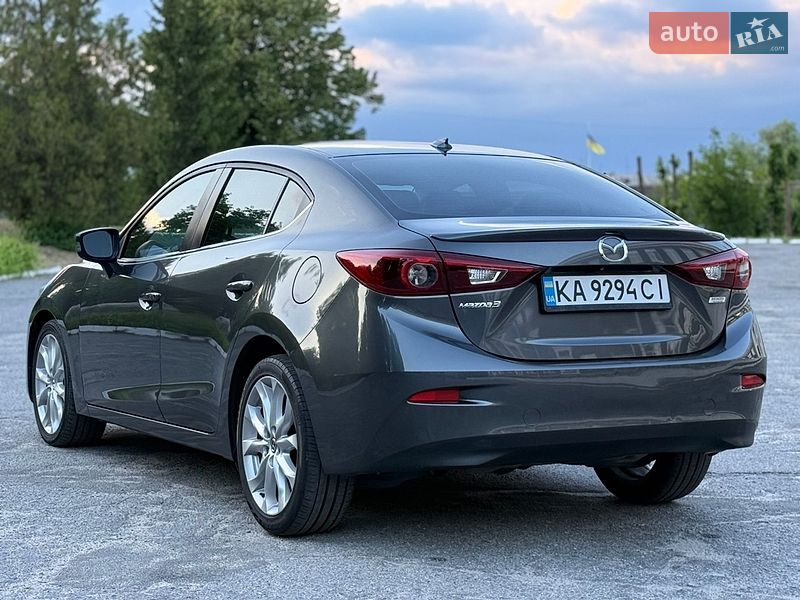Седан Mazda 3 2014 в Тараще