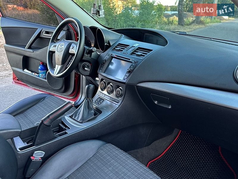 Хэтчбек Mazda 3 2011 в Владимире фото 15 Хэтчбек Mazda 3 2011 в Владимире
