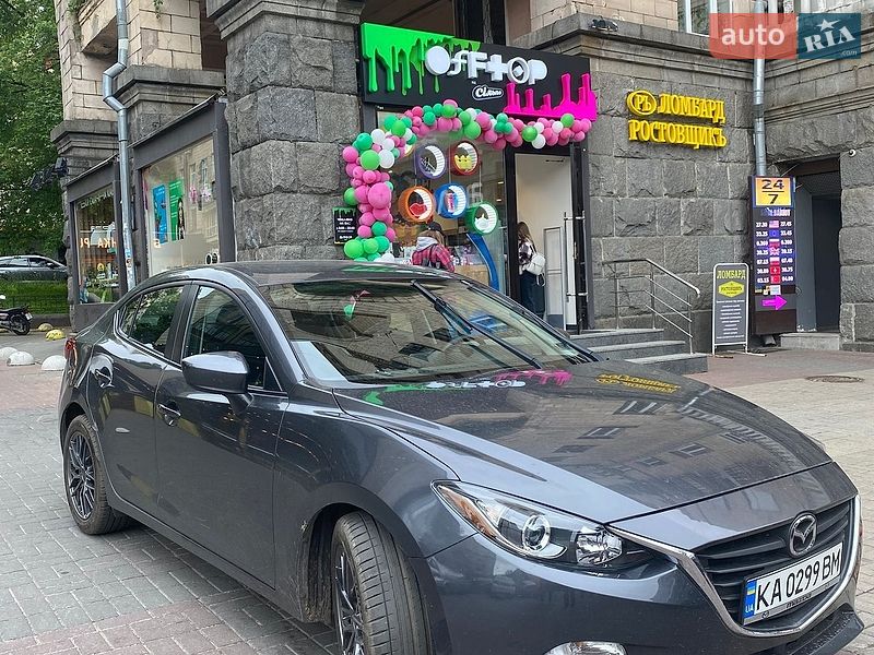 Mazda 3, фото з оголошення